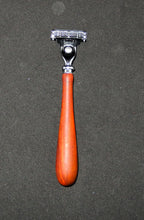 Load image into Gallery viewer, Razor - Cocobolo Mach 3